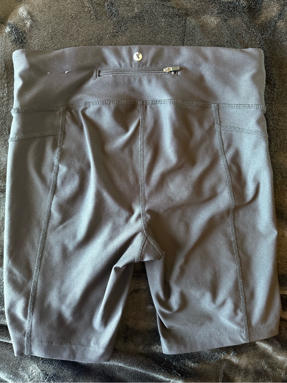 High-Rise Black Women's Bike Shorts - Smooth Support - Picture 2 of 4